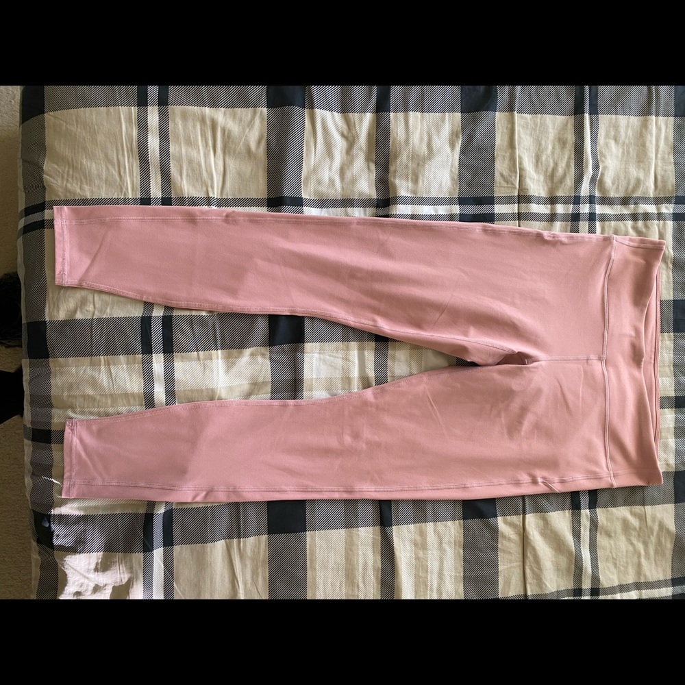 Fabletics - Picture 2 of 3